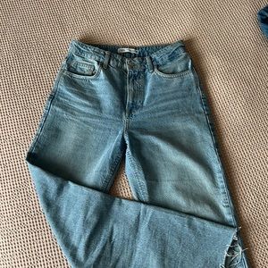Zara high rise straight leg jeans Z1975